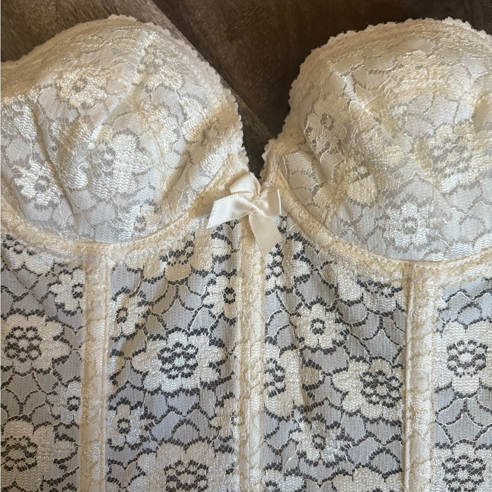 Lace Bustier Top - Picture 2 of 4